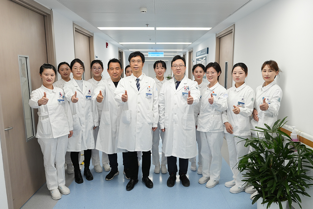 国际医学部科室合照.jpg 国际医学部科室合照.jpg