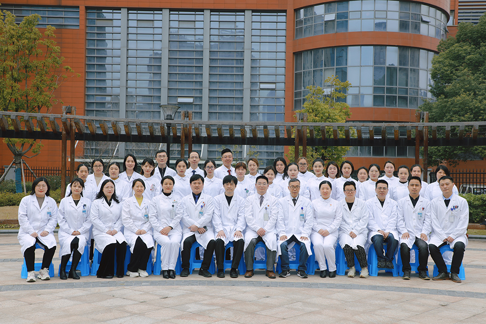 集体照.jpg 集体照.jpg